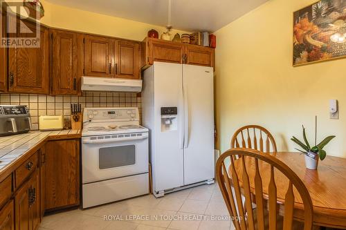 682 Concession 15 Road W, Tiny, ON - Indoor Photo Showing Kitchen