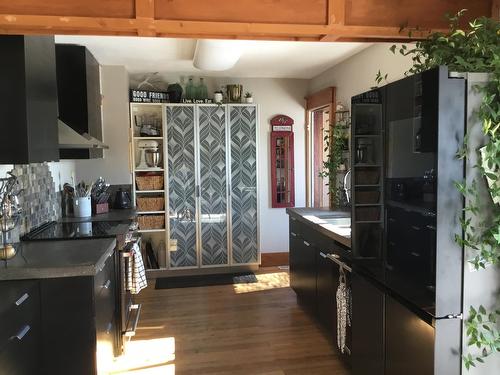 338 Marsden Street, Kimberley, BC - Indoor Photo Showing Kitchen