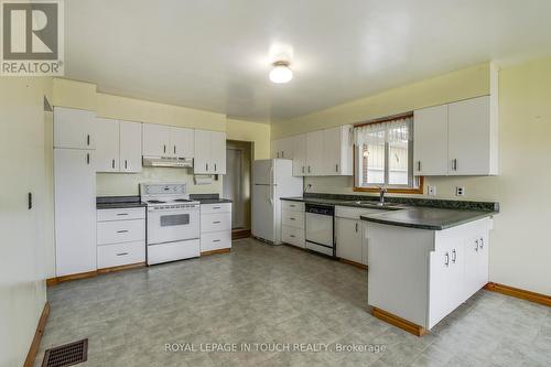 135 Balm Beach Road E, Tiny, ON - Indoor Photo Showing Kitchen With Double Sink