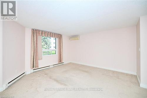 113 - 4658 Drummond Road, Niagara Falls, ON - Indoor Photo Showing Other Room