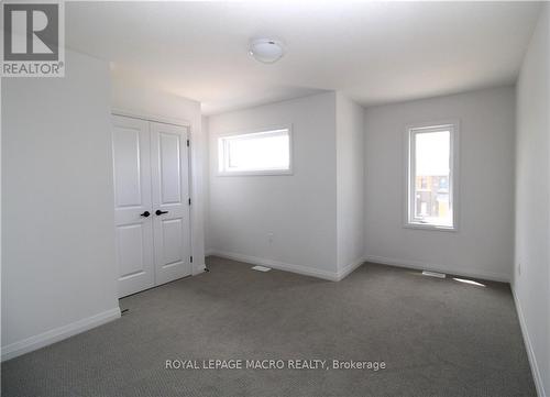 36 Holder Drive, Brantford, ON - Indoor Photo Showing Other Room