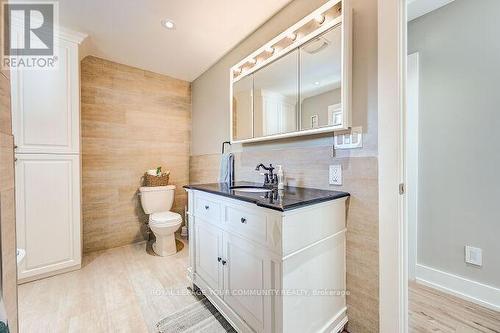 2309 Taylorwoods Boulevard, Innisfil, ON - Indoor Photo Showing Bathroom