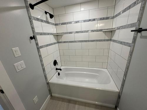 A - 2680 75Th Avenue, Grand Forks, BC - Indoor Photo Showing Bathroom