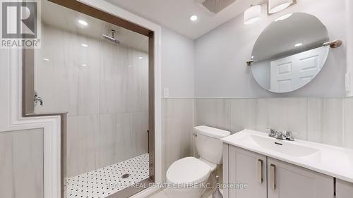 94 Glenview Avenue, Cambridge, ON - Indoor Photo Showing Bathroom