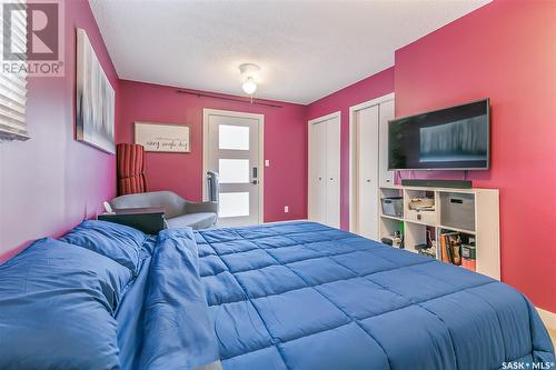 714 Worobetz Crescent N, Regina, SK - Indoor Photo Showing Bedroom