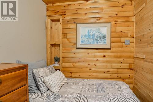 10 Kellington Point Road, Parry Sound, ON - Indoor Photo Showing Bedroom