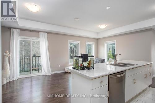 29 - 107 Westra Drive, Guelph, ON - Indoor Photo Showing Kitchen