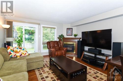 1100 Gablefield Private Unit#24, Ottawa, ON - Indoor Photo Showing Living Room With Fireplace