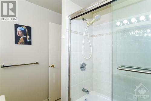 1100 Gablefield Private Unit#24, Ottawa, ON - Indoor Photo Showing Bathroom