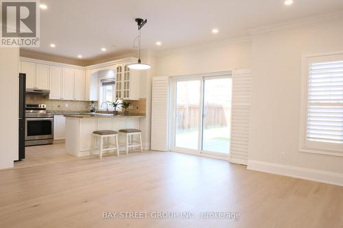 2309 Coronation Drive, Oakville, ON - Indoor Photo Showing Kitchen