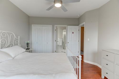 3582 Apple Way Boulevard, West Kelowna, BC - Indoor Photo Showing Bedroom