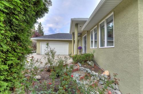 3582 Apple Way Boulevard, West Kelowna, BC - Outdoor