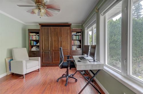 3582 Apple Way Boulevard, West Kelowna, BC - Indoor Photo Showing Office