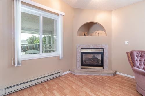 35-3225 Shannon Lake Road, West Kelowna, BC - Indoor Photo Showing Other Room With Fireplace