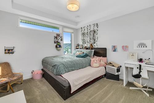 2558 Crown Crest Drive, West Kelowna, BC - Indoor Photo Showing Bedroom