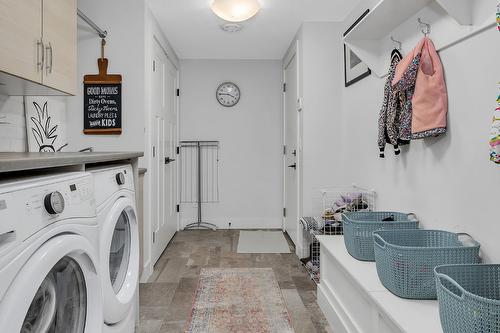 2558 Crown Crest Drive, West Kelowna, BC - Indoor Photo Showing Laundry Room