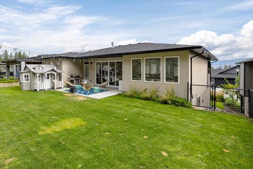 2558 Crown Crest Drive, West Kelowna, BC - Outdoor