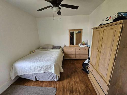 224 Main Street N, Kenora, ON - Indoor Photo Showing Bedroom