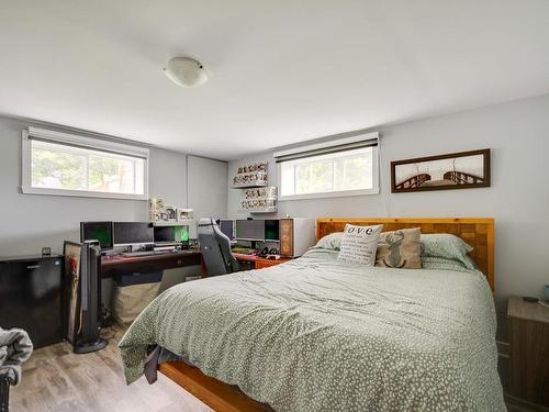 Master bedroom - 15052  - 15054 Rue Mackenzie, Mirabel, QC - Indoor Photo Showing Bedroom