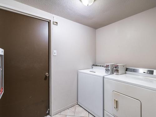 Salle de lavage - 890 Boul. De Normandie, Saint-Jean-Sur-Richelieu, QC - Indoor Photo Showing Laundry Room