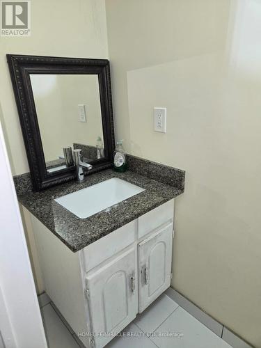 9 Tralee Street, Brampton, ON - Indoor Photo Showing Bathroom