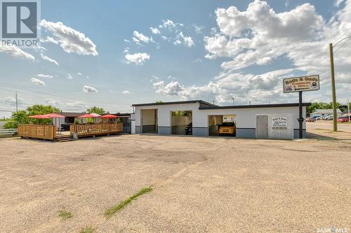 1105 Athabasca Street E, Moose Jaw, SK 