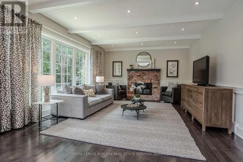 4016 Lantern Lane, Burlington (Shoreacres), ON - Indoor Photo Showing Living Room With Fireplace