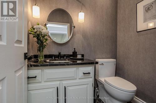 4016 Lantern Lane, Burlington (Shoreacres), ON - Indoor Photo Showing Bathroom