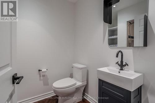 4016 Lantern Lane, Burlington (Shoreacres), ON - Indoor Photo Showing Bathroom