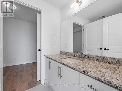 512 - 345 Wheat Boom Drive, Oakville, ON - Indoor Photo Showing Bathroom