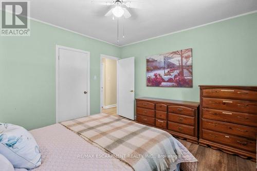 578 Millgrove Side Road, Hamilton, ON - Indoor Photo Showing Bedroom