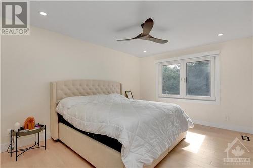 21 Parmalea Crescent, Ottawa, ON - Indoor Photo Showing Bedroom