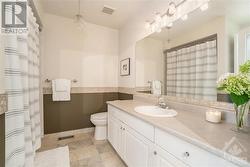 Main Bathroom - 