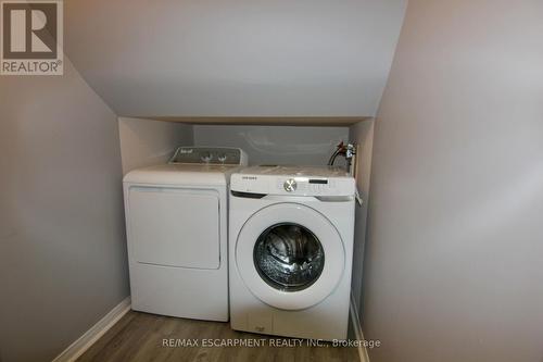 2050 Glenhampton Road, Oakville (West Oak Trails), ON - Indoor Photo Showing Laundry Room