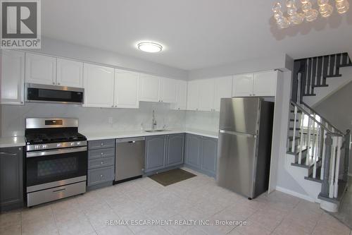 2050 Glenhampton Road, Oakville (West Oak Trails), ON - Indoor Photo Showing Kitchen