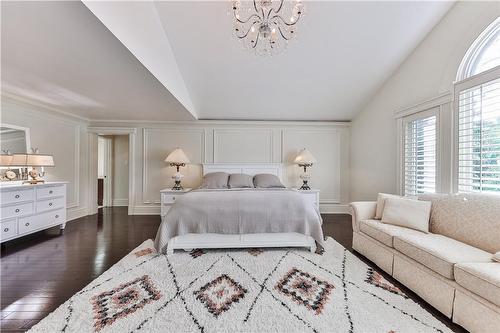 2314 Hoover Court, Burlington, ON - Indoor Photo Showing Bedroom