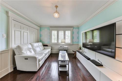 2314 Hoover Court, Burlington, ON - Indoor Photo Showing Living Room