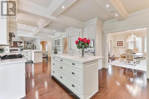 2314 Hoover Court, Burlington (Tyandaga), ON - Indoor Photo Showing Kitchen