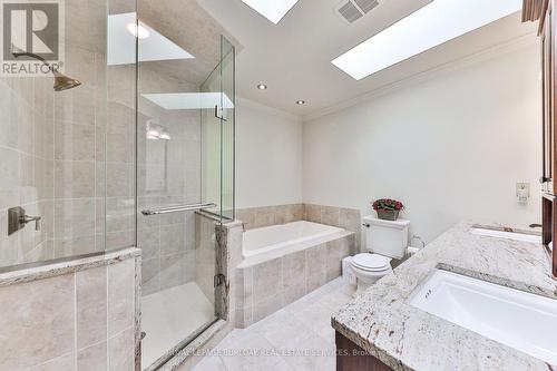 2314 Hoover Court, Burlington (Tyandaga), ON - Indoor Photo Showing Bathroom