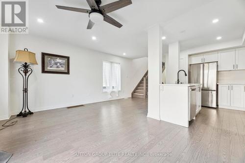 65 - 31 Caspian Square, Clarington, ON - Indoor Photo Showing Kitchen With Stainless Steel Kitchen