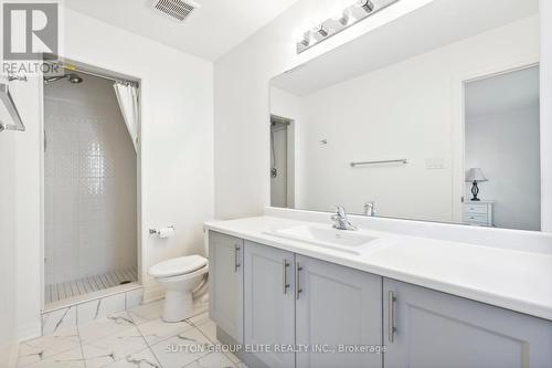 65 - 31 Caspian Square, Clarington, ON - Indoor Photo Showing Bathroom