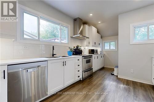 117 Elmview Street W, Welland, ON - Indoor Photo Showing Kitchen