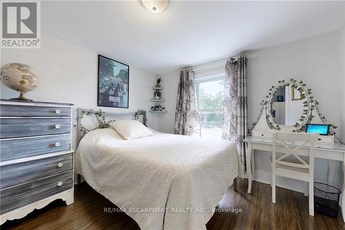 117 Elmview Street W, Welland, ON - Indoor Photo Showing Bedroom