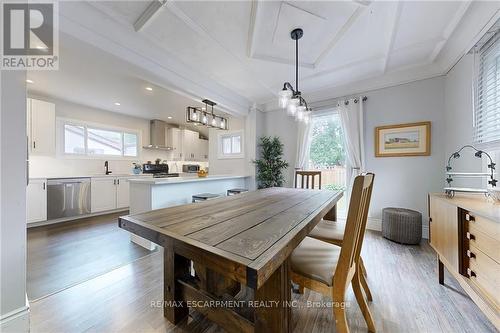 117 Elmview Street W, Welland, ON - Indoor Photo Showing Dining Room