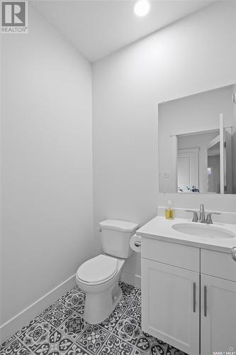 1165/1167 2Nd Street E, Prince Albert, SK - Indoor Photo Showing Bathroom