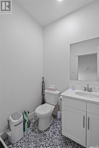 1165/1167 2Nd Street E, Prince Albert, SK - Indoor Photo Showing Bathroom