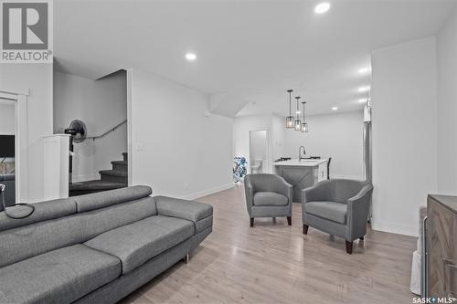 1165/1167 2Nd Street E, Prince Albert, SK - Indoor Photo Showing Living Room