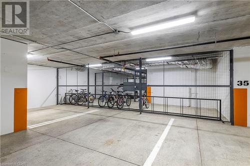 1878 Gordon Street Unit# 307, Guelph, ON - Indoor Photo Showing Garage