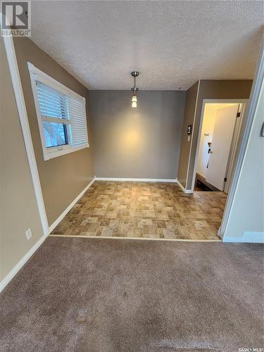 205 1St Avenue Nw, Weyburn, SK - Indoor Photo Showing Other Room