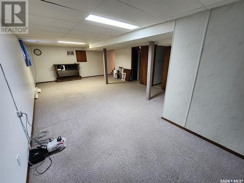 205 1St Avenue Nw, Weyburn, SK - Indoor Photo Showing Basement